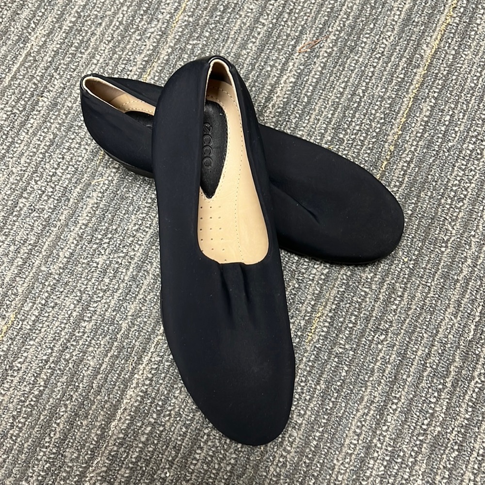 ECCO Microfiber Dress Wedge Size 39 (8-8.5)